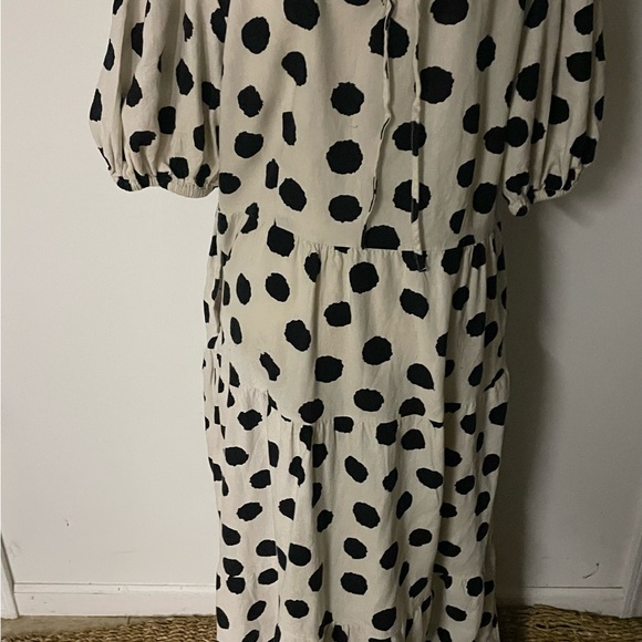 Who what wear Polka Dot Puff Sleeve Dress - Picture 3 of 3